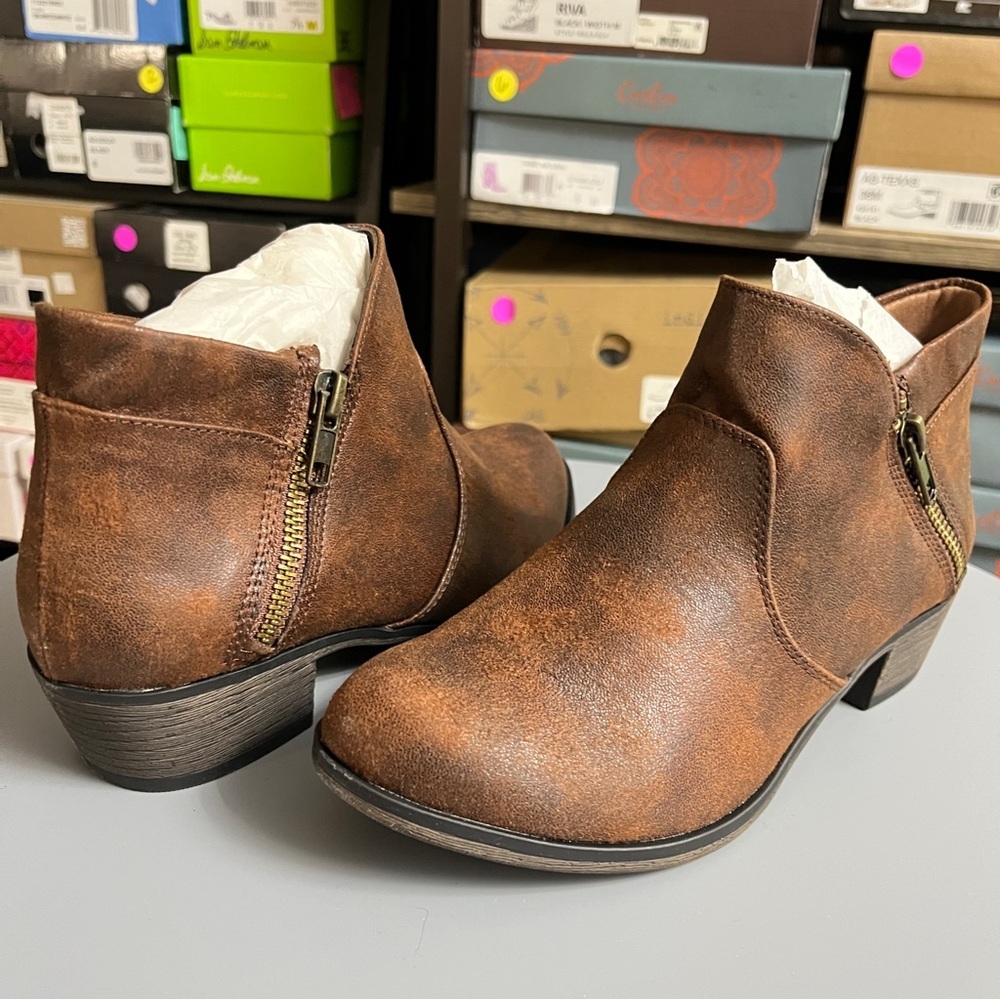 American Rag Rustic Brown Ankle Booties - Picture 3 of 5